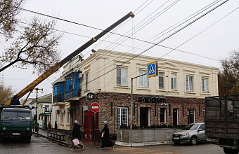 В Кизляре в трех многоэтажках по программе капремонта заменят кровли