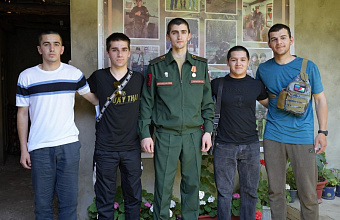 Со срочной военной службы вернулись демобилизованные из Казбековского района