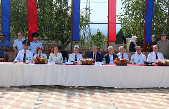 В школах Казбековского района прозвенел первый звонок для более чем 6 тыс. учеников