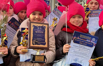 Победительниц Национальной телевизионной премии «Щелкунчик» торжественно встретили в Махачкале