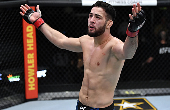 Нассурдин Имавов нокаутировал Исраэля Адесанью на UFC в Эр-Рияде