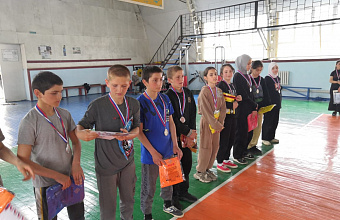 Школьники Курахского района приняли участие в «Веселых стартах»