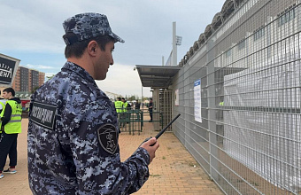 Росгвардейцы Дагестана обеспечили безопасность футбольного матча Кубка России