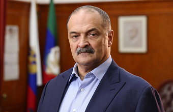 Сергей Меликов поздравил военнослужащих морской пехоты с профессиональным праздником