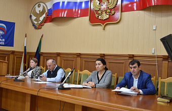 В районной администрации обсудили ход призывной кампании и вопросы благоустройства