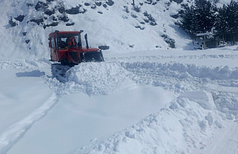 Буйнакский перевал временно закрыт из-за снегопада – Минтранс РД