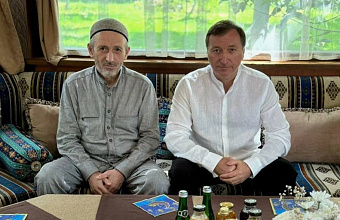 Заур Аскендеров поздравил муфтия Дагестана с днем рождения