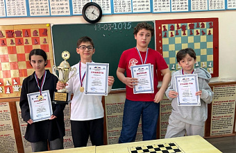 Дагестан в финале шахматного турнира «Белая ладья» представит команда Республиканского лицея-интерната для одаренных детей