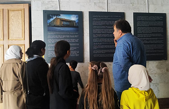 Подопечные Реабилитационного центра Кизилюрта посетили Лакский театр имени Эффенди Капиева