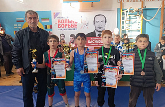 Борцовский турнир памяти мастера спорта СССР Керима Касумова провели в Сулейман-Стальском районе