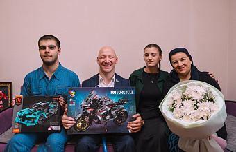 Депутат НС РД Гасан Османов навестил семью участника СВО в Международный день защиты детей