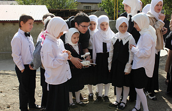 Сотрудники ДГУ приняли  участие в научно-практической конференции учителей биологии Цумадинского района