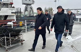 Еще один корабль после ремонта приступит к контейнерным перевозкам в порту Махачкалы