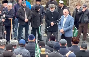 В Новолакском районе открыли реконструированную мечеть после многолетнего ремонта