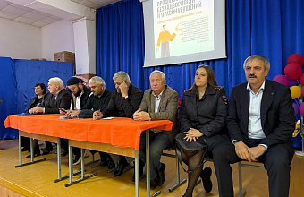 В Тарумовском районе провели встречу со школьниками по профилактике правонарушений среди подростков