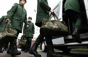 Госдума приняла закон о круглогодичном призыве