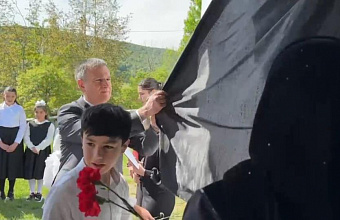 В преддверии Дня Великой Победы в Сулейман-Стальском районе увековечили память героев СВО