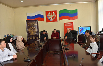 Вручение паспортов школьникам прошло в Акушинском районе