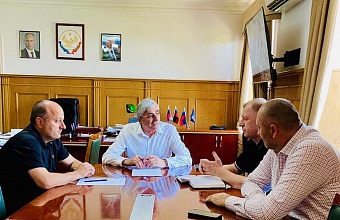 В Новолакском районе обсудили вопросы общественной безопасности