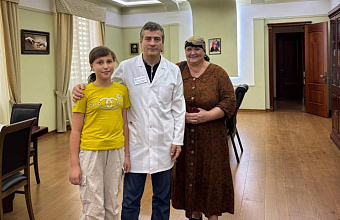 Депутат Хаджимурад Малаев присоединился к акции «Собери ребенка в школу»