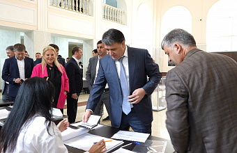 Врио главы города Махачкалы Джамбулат Салавов принял участие в выборах