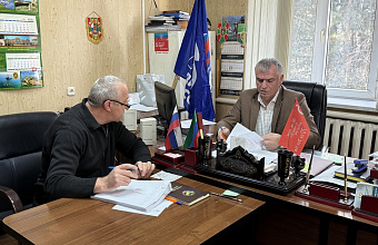 Глава Тляратинского района провел прием граждан