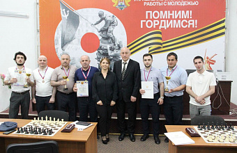 Шахматный турнир среди госслужащих провели в Махачкале