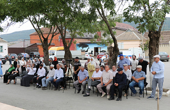 Памятные мероприятия в День солидарности в борьбе с терроризмом прошли в Казбековском районе