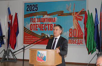 В Сулейман-Стальском районе прошло торжественное открытие Года защитника Отечества