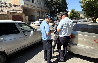 Судебные приставы взыскали с дагестанца крупный долг по налогам