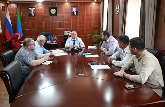 Меры по профилактике заболеваемости крымской геморрагической лихорадкой обсудили в администрации Казбековского района