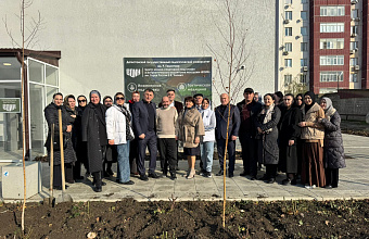 Посадка деревьев на Аллее Героев прошла в ДГПУ имени Расула Гамзатова