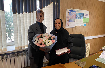 Асият Алиева посетила виноградарское предприятие «Кировский» в Каякентском районе