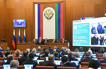 Заур Аскендеров отметил успехи Правительства РД и обозначил приоритетные направления совместной работы