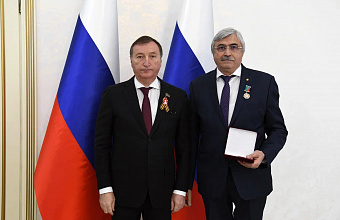 Глава Новолакского района награжден орденом «За заслуги перед Республикой Дагестан»