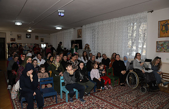 В Реабилитационном центре для детей и подростков с ОВЗ провели благотворительный концерт 