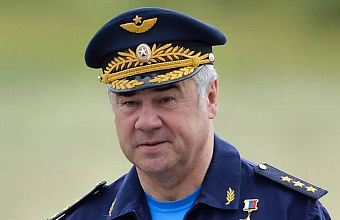 Сергей Меликов поздравил первого зампредседателя Комитета Совета Федерации по обороне и безопасности Виктора Бондарева с юбилеем