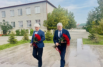 В Новолакском районе почтили память Героя России Дмитрия Серкова