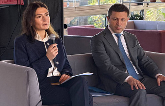 Вопросы развития сектора онлайн-торговли через маркетплейсы обсудили в рамках цифрового форума в Каспийске