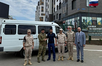 Депутат НС РД Заур Расулов купил для пункта отбора на контрактную службу «Газель»