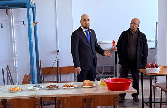 Депутат НС РД Абдулла Магомедов отреагировал на сигнал о нарушениях в школе Бабаюртовского района