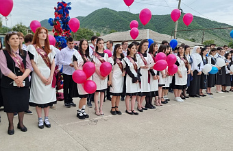 Для школьников Кайтагского района прозвенел последний звонок