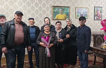 Сердечная поддержка и память о героях: в Капкайкенте отметили День матери