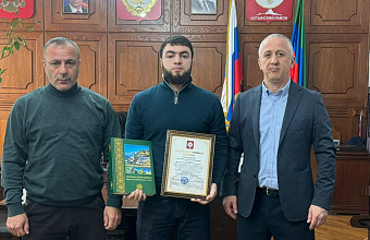 В администрации Ахтынского района обсудили развитие спортивной инфраструктуры