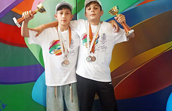 Магомед Эльдерханов поздравил юного гения, победителя Чемпионата России по ментальной математике