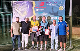 В Каспийске прошел теннисный турнир «Каспийская ракетка»