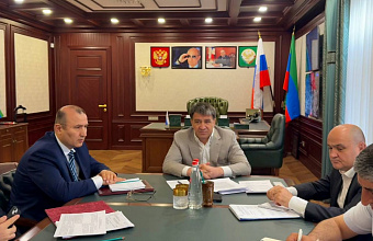 Министр транспорта Дагестана поручил подчиненным усилить работу с обращениями граждан