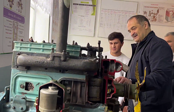 Сергей Меликов с рабочим визитом находится в Дагестанских Огнях