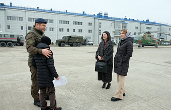 В Дагестане росгвардейцы исполнили мечту онкобольного мальчика