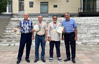 Турнир по шашкам в Махачкале посвятили Дню строителя